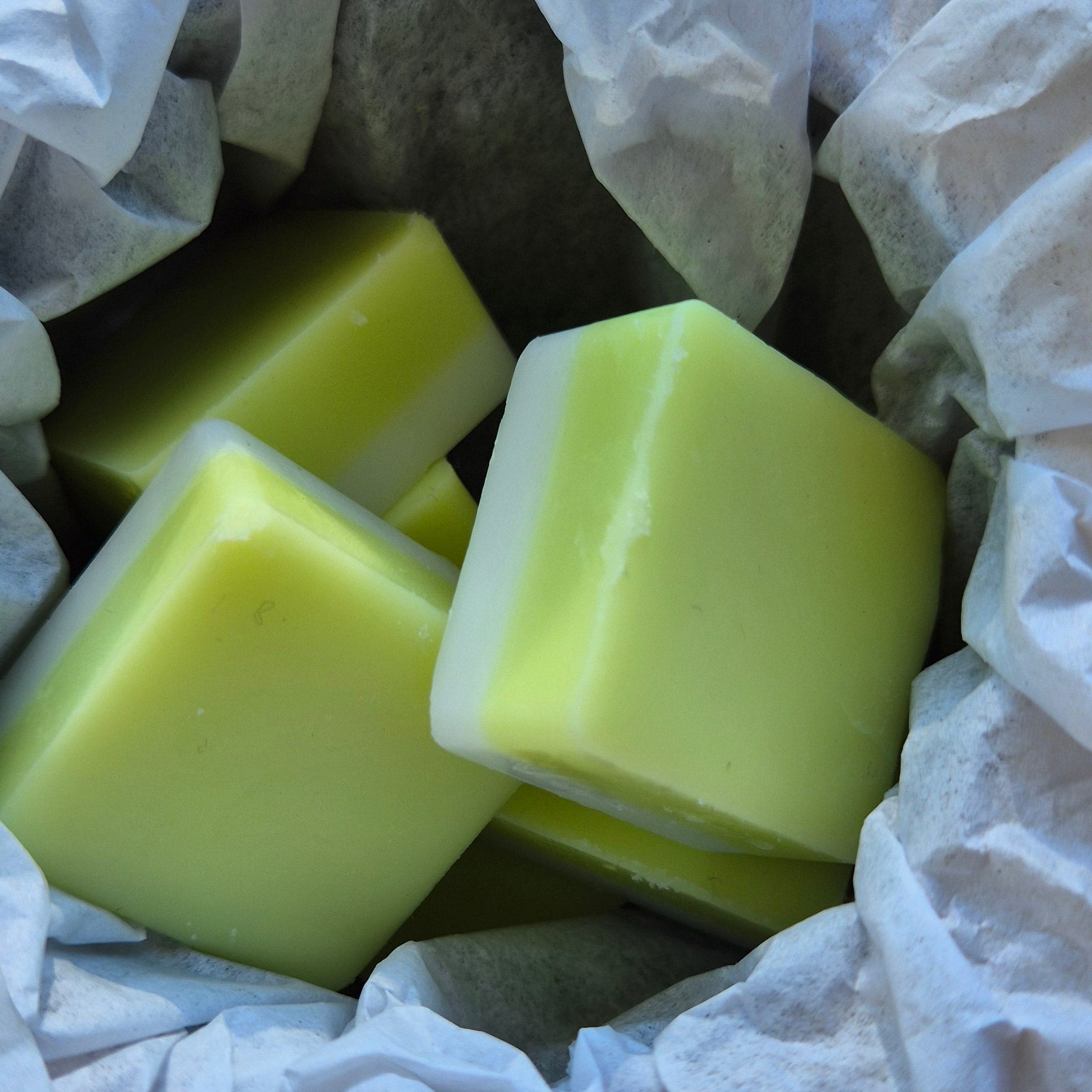 Wax melts Bambu y Te Verde en quemador artesanal